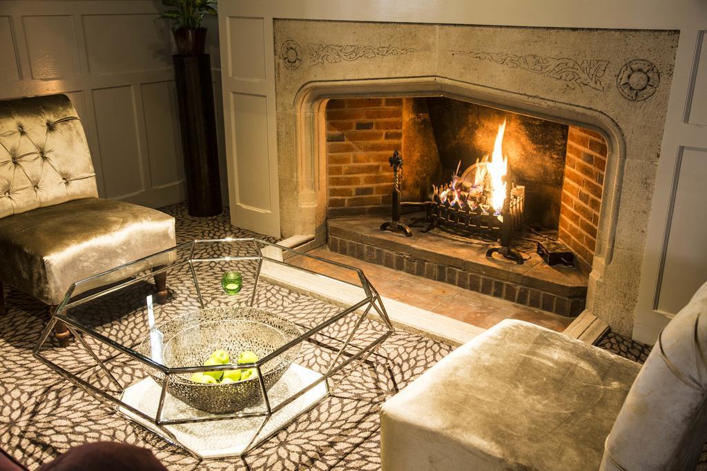Отель Hogarths Stone Manor Киддерминстер Экстерьер фото